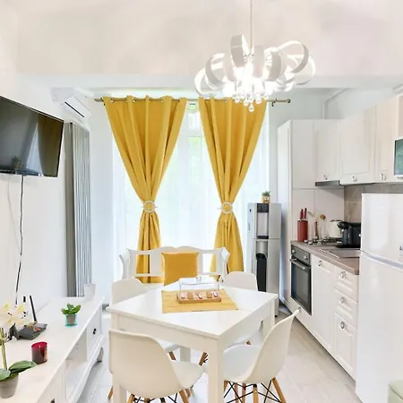Sunny Vibe - Indoor Pool &